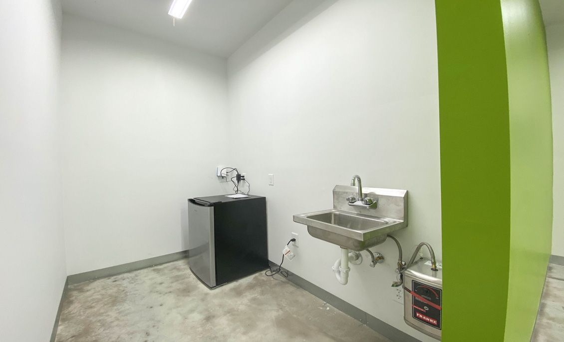 satterwhite business park lease space